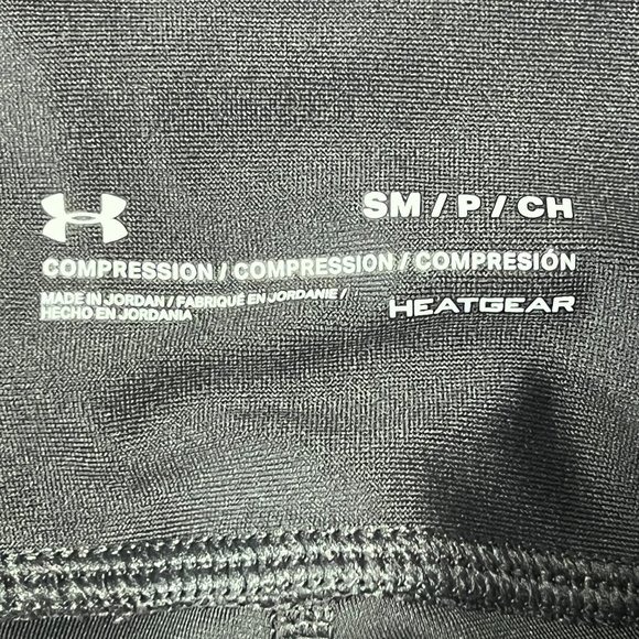 ๐ธ UNDER ARMOUR COMPRESSION CAPRIS BLACK/WHITE/PINK ๐ธ - Picture 6 of 6